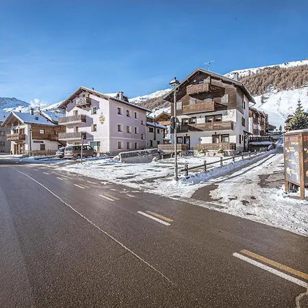 Yvonne - Myholidaylivigno Apartment Livigno