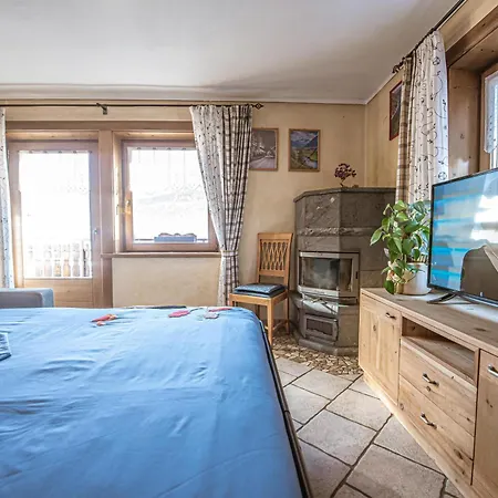 Yvonne - Myholidaylivigno Apartment Livigno